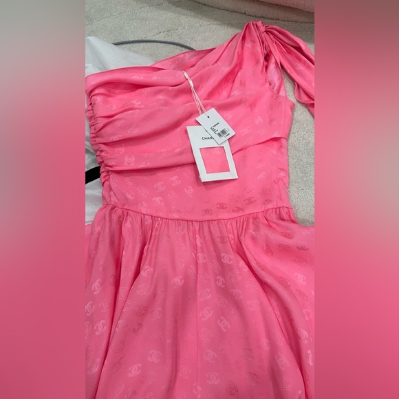 BNWT CHANEL 24C One Shoulder CC Logo Midi Dress - Picture 1 of 8
